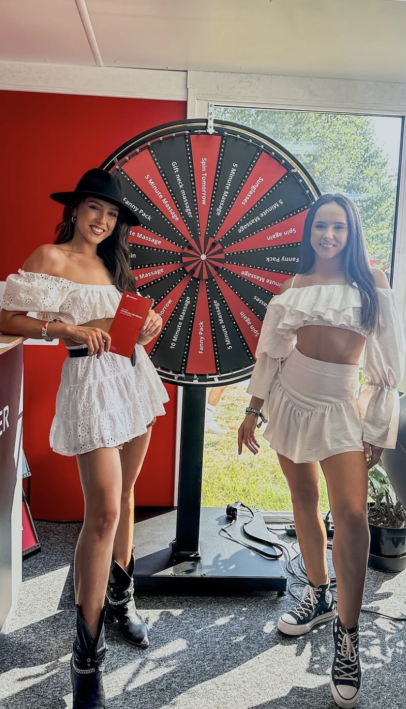 Hostesse NUUVA la activare de brand